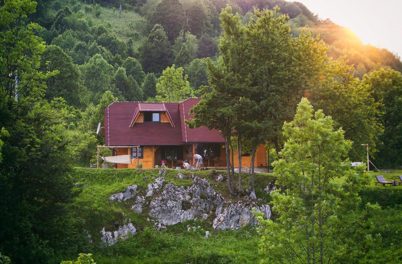 Father'S Land Раковица Екстер'єр фото